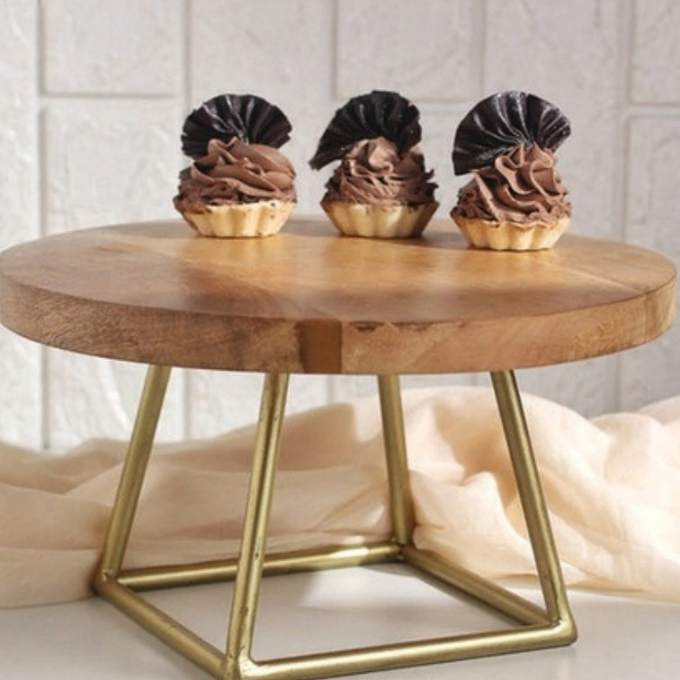 Maple stand on a brass column