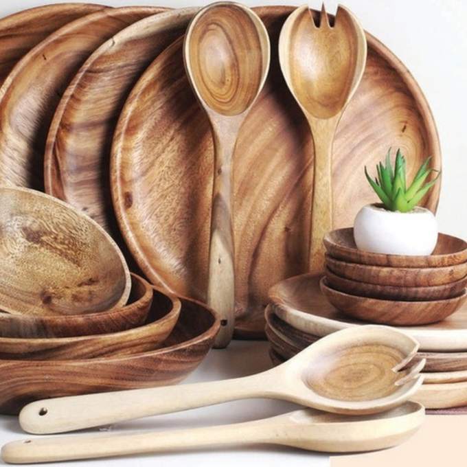 Twelve-piece wooden dinner set